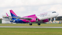 HA-LYX - Wizz Air Airbus A320 aircraft