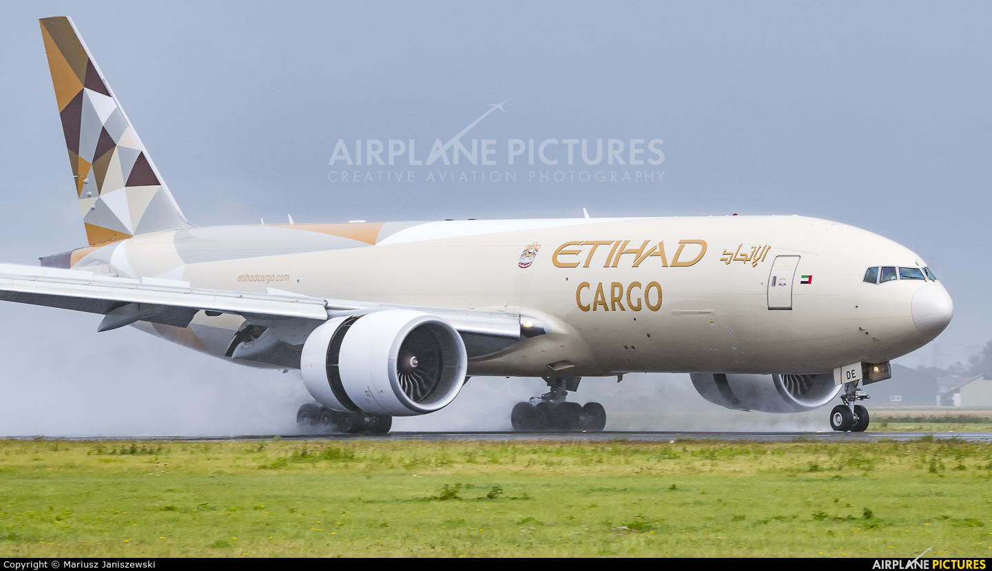 Etihad Cargo A6-DDE aircraft at Amsterdam - Schiphol
