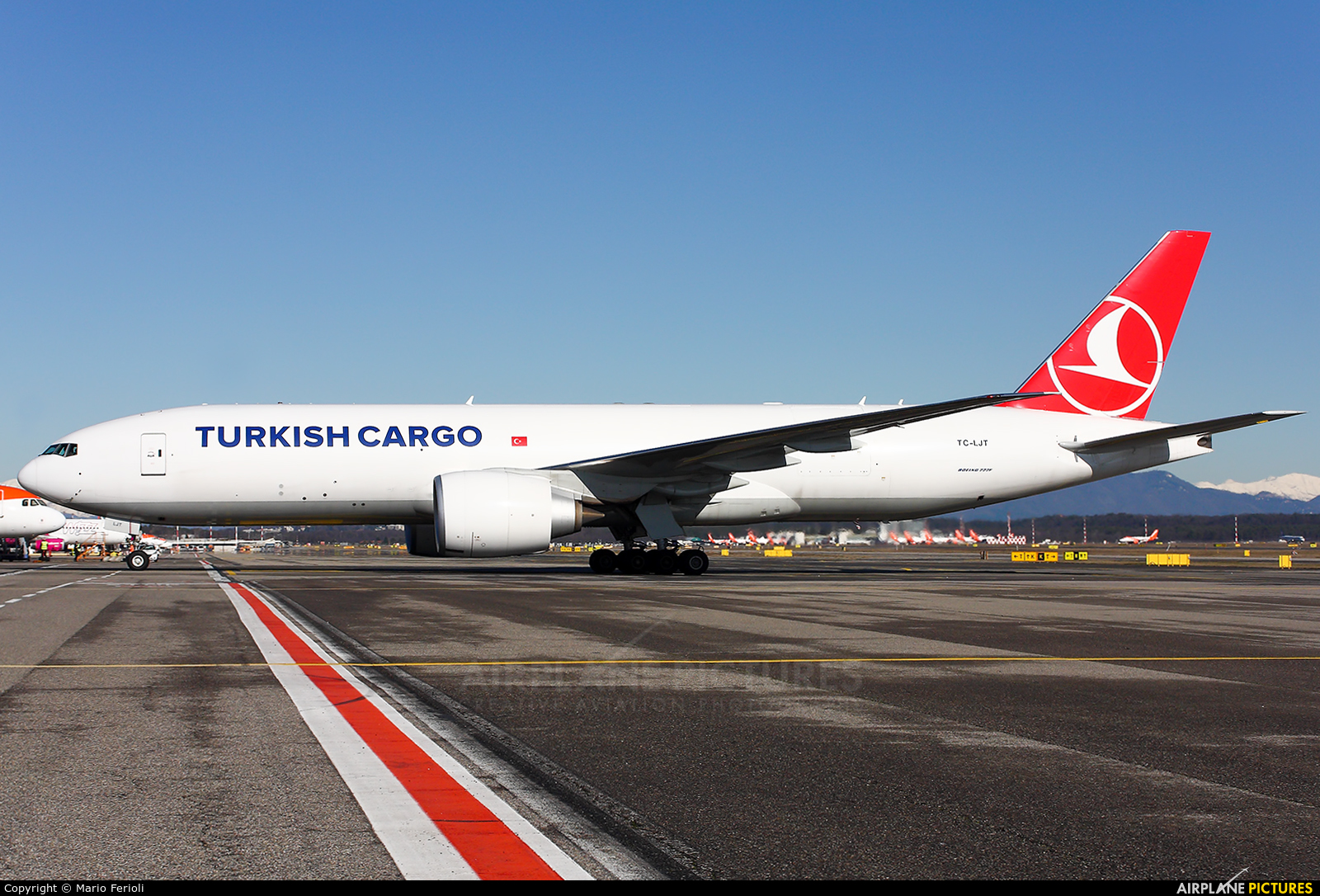 Turkish Airlines TC-LJT aircraft at Milan - Malpensa