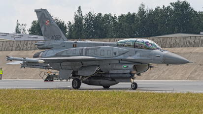 4082 - Poland - Air Force Lockheed Martin F-16D block 52+Jastrząb