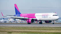 HA-LVM - Wizz Air Airbus A321 NEO aircraft
