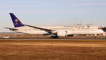 HZ-ARA - Saudi Arabian Airlines Boeing 787-9 Dreamliner