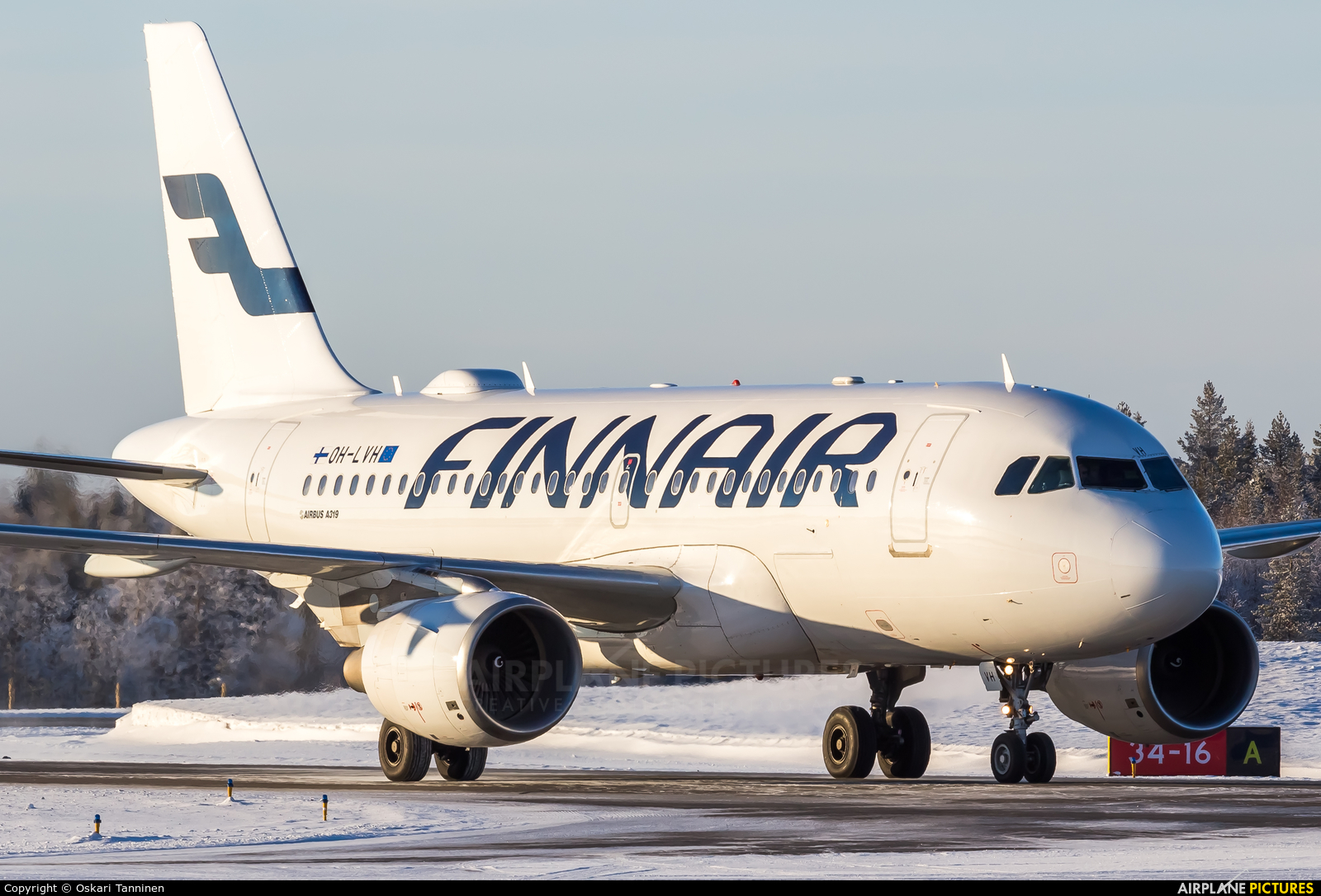 Finnair OH-LVH aircraft at Kittilä