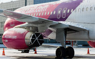 HA-LYH - Wizz Air Airbus A320 aircraft