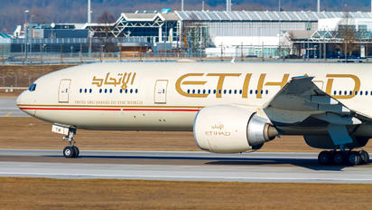A6-ETN - Etihad Airways Boeing 777-300ER