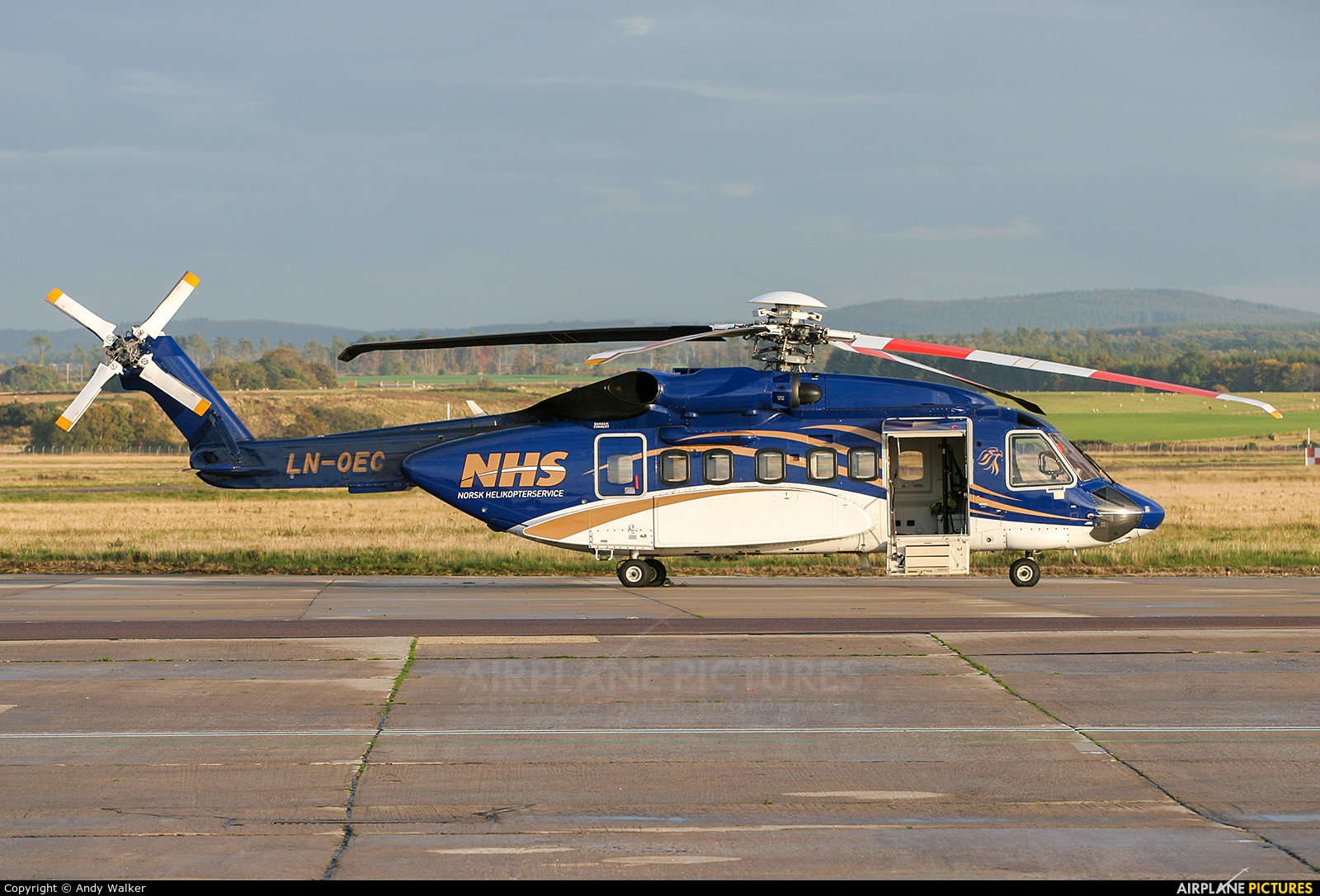 Norsk Helikopterservice LN-OEC aircraft at Inverness