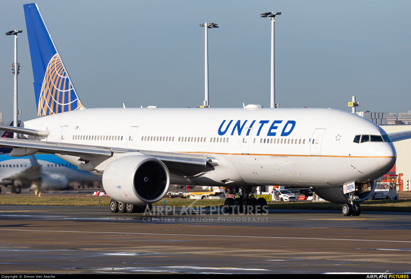 United Airlines N57016 aircraft at Brussels - Zaventem