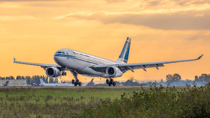 9K-APC - Kuwait Airways Airbus A330-200