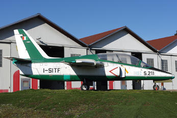 I-SITF - Private SIAI-Marchetti S-211