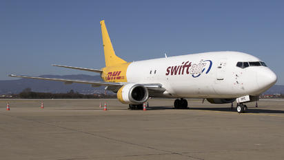 EC-MFE - Swiftair Boeing 737-400F