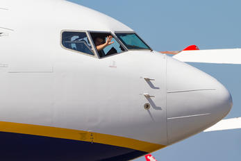 EI-EMP - Ryanair Boeing 737-800
