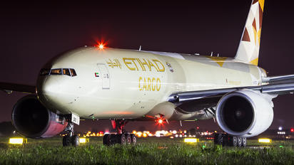 A6-DDD - Etihad Cargo Boeing 777F