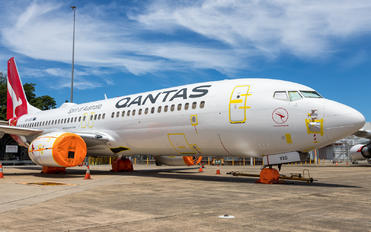 VH-VXD - QANTAS Boeing 737-800