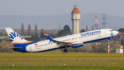 TC-SOH - SunExpress Boeing 737-800