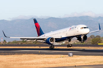 N6711M - Delta Air Lines Boeing 757-200