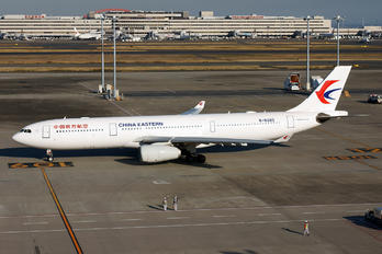 B-6085 - China Eastern Airlines Airbus A330-300