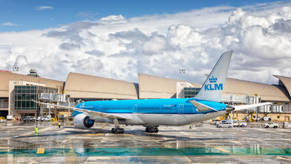 PH-BKG - KLM Boeing 787-10 Dreamliner