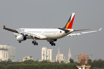 RP-C8789 - Philippines Airlines Airbus A330-300