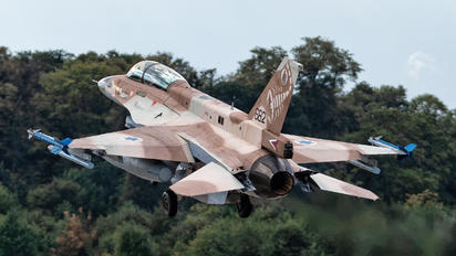 682 - Israel - Defence Force General Dynamics F-16D Barak
