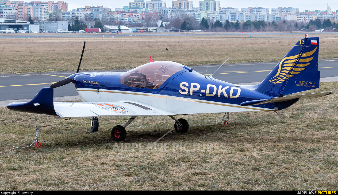 Goldwings Flight Academy SP-DKD aircraft at Warsaw - Babice