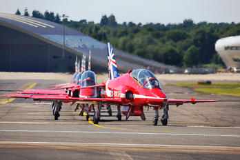 XX242 - Royal Air Force "Red Arrows" British Aerospace Hawk T.1/ 1A