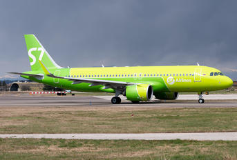 VP-BVI - S7 Airlines Airbus A320 NEO