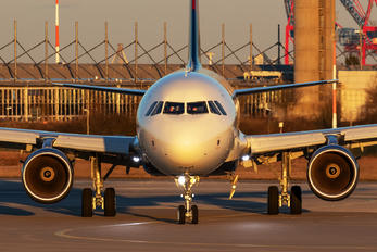 D-AVZQ - Delta Air Lines Airbus A321