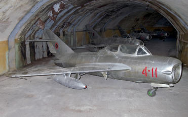 4-11 - Albania - Air Force Mikoyan-Gurevich MiG-17