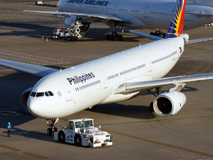 RP-C8762 - Philippines Airlines Airbus A330-300