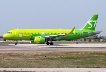 VQ-BCR - S7 Airlines Airbus A320 NEO