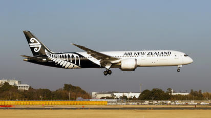 ZK-NZJ - Air New Zealand Boeing 787-9 Dreamliner