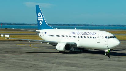 ZK-SJB - Air New Zealand Boeing 737-300