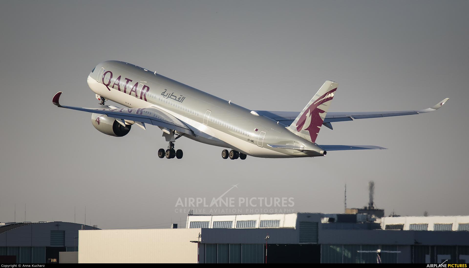 Qatar Airways A7-AMG aircraft at Warsaw - Frederic Chopin