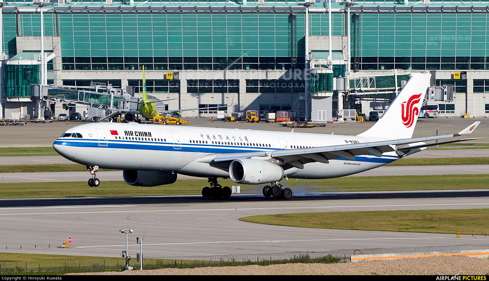 Air China B-8383 aircraft at Seoul - Incheon