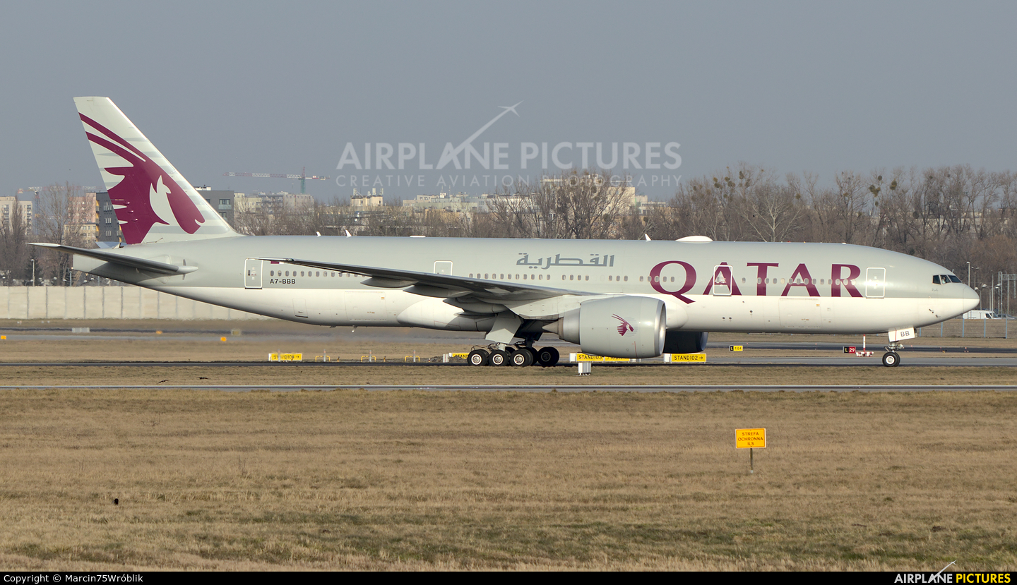 Qatar Airways A7-BBB aircraft at Warsaw - Frederic Chopin