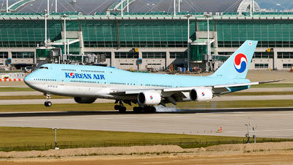 HL7636 - Korean Air Boeing 747-8