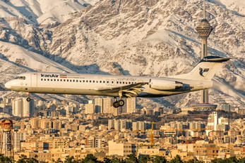 EP-CFM - Iran Air Fokker 100