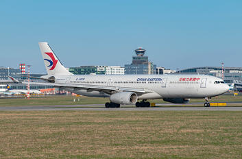 B-300Q - China Eastern Airlines Airbus A330-300