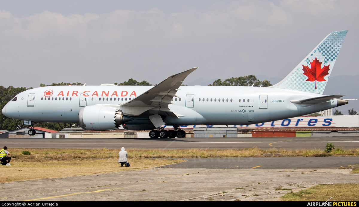 Air Canada C-GHQY aircraft at Guatemala - La Aurora