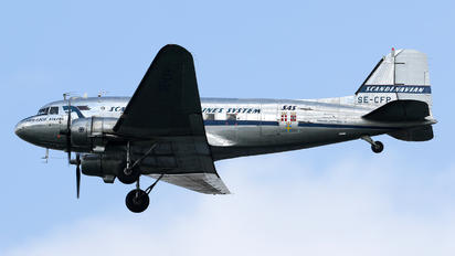 SE-CFP - SAS - Flygande Veteraner Douglas DC-3