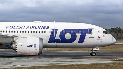 SP-LRH - LOT - Polish Airlines Boeing 787-8 Dreamliner