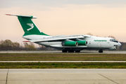 Turkmenistan Airlines EZ-F427 image