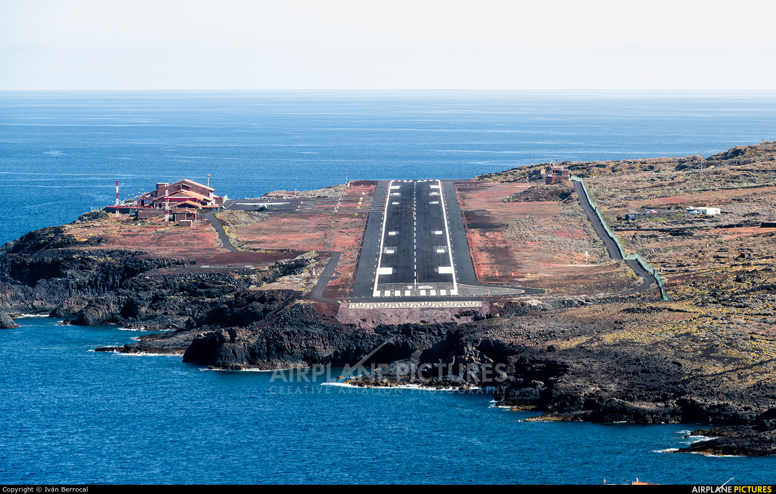 - Airport Overview - aircraft at Valverde El Hierro