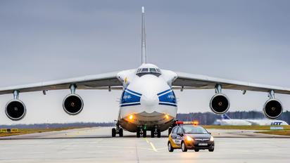 RA-82077 - Volga Dnepr Airlines Antonov An-124