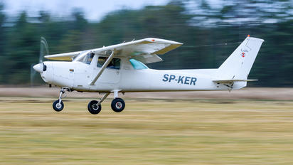 SP-KER - Aeroklub Nowy Targ Cessna 152