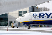 Ryanair Sun SP-RSM image