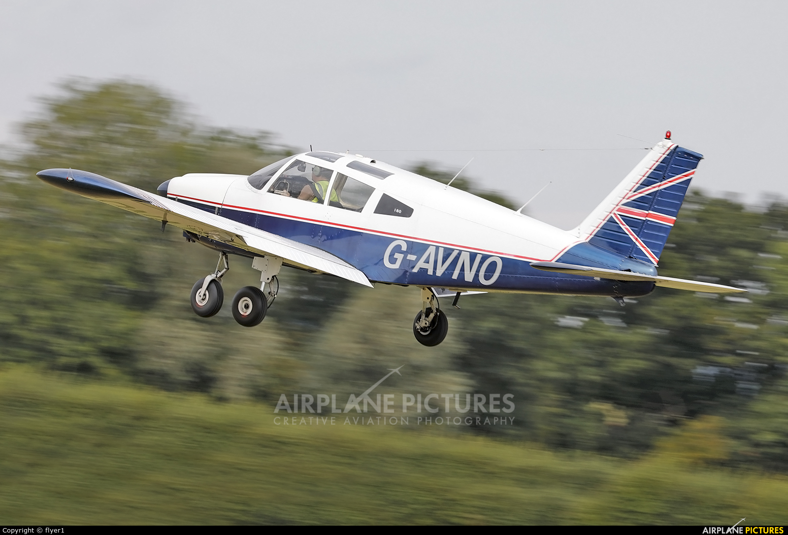 Private G-AVNO aircraft at Lashenden / Headcorn