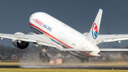 B-2082 - China Cargo Boeing 777F