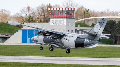2901 - Slovakia -  Air Force LET L-410UVP Turbolet