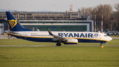 SP-RKK - Ryanair Sun Boeing 737-8AS